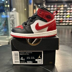 Nike Kids Air Jordan 1 Mid SE Red/Black Shoes
